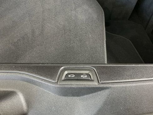 Certified 2024 BMW X7 xDrive40i AWD/4WD image 32