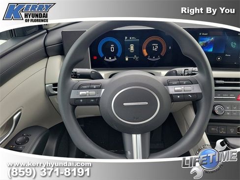 New 2026 Hyundai Tucson SE image 12