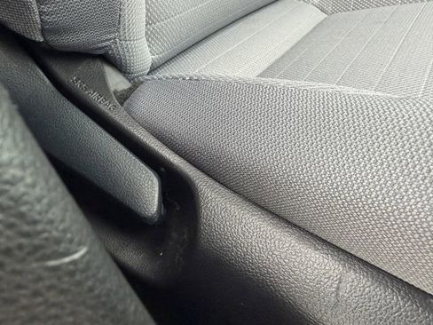 Used 2025 Toyota Corolla SE FWD image 28