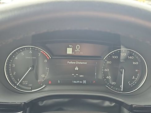 Used 2025 Cadillac XT6 Premium Luxury AWD/4WD image 13