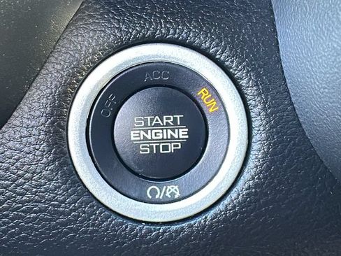 Used 2024 RAM 1500 Laramie RWD image 25