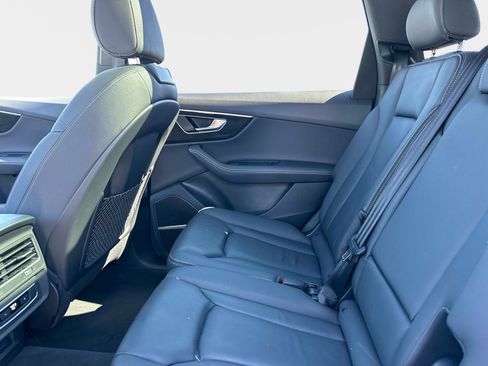 Used 2025 Audi Q7 3.0T Premium Plus image 14