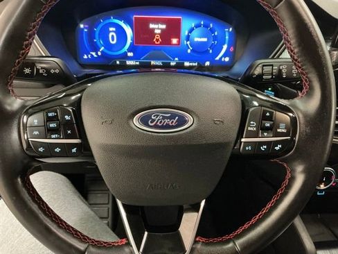 Used 2022 Ford Escape SEL w/ SEL Stealth AWD Package image 29