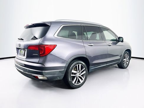 Used 2018 Honda Pilot Touring image 9