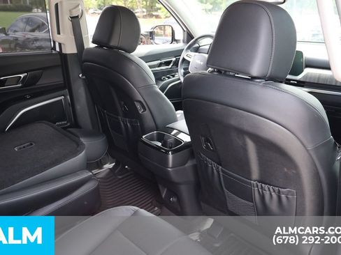 Used 2024 Kia Telluride SX w/ Towing Package FWD image 27