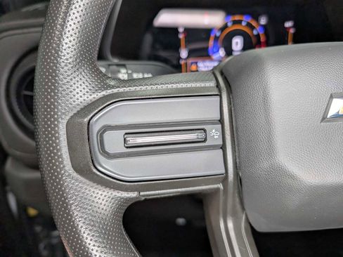 Used 2023 Chevrolet Colorado W/T RWD image 34