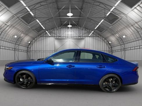 Used 2024 Honda Accord Sport image 10