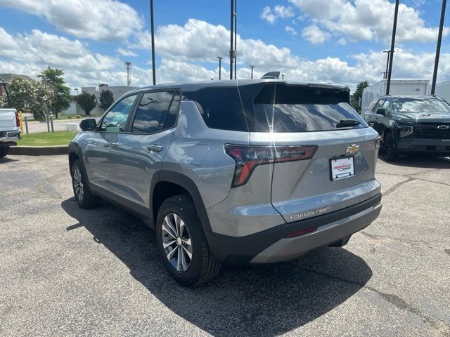 New 2026 Chevrolet Equinox LT w/ Convenience Package II FWD image 5
