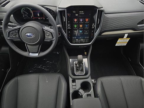 Used 2025 Subaru Forester Limited image 10