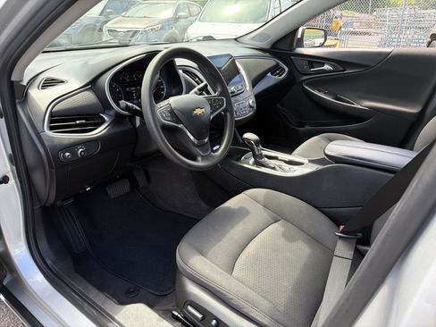 Used 2022 Chevrolet Malibu LT FWD image 7
