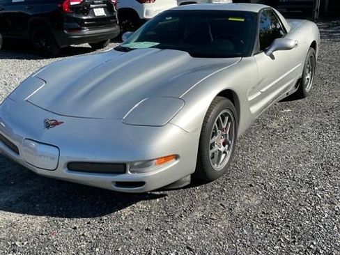 Used 2001 Chevrolet Corvette Z06 w/ Memory Pkg image 1