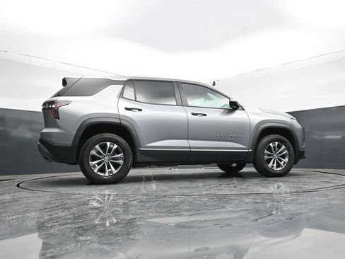 Used 2025 Chevrolet Equinox LT FWD image 51