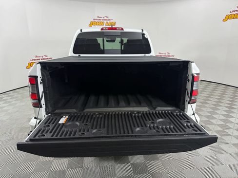 Used 2023 Nissan Frontier PRO-4X w/ Pro-4X Premium Package AWD/4WD image 5
