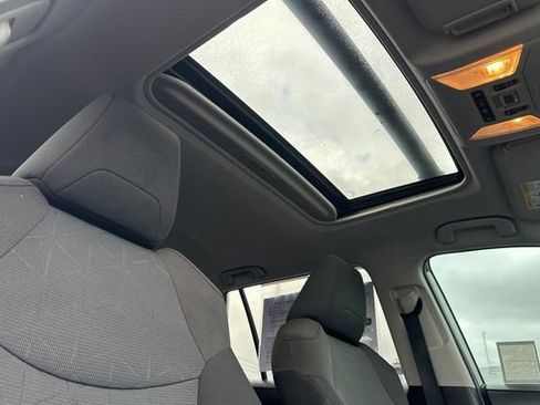 Certified 2020 Toyota RAV4 XLE image 19