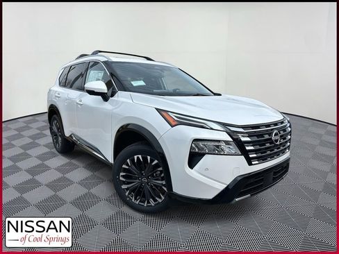New 2026 Nissan Rogue Platinum AWD/4WD image 1