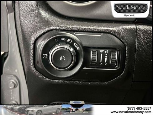 Used 2022 Jeep Wrangler Willys image 17