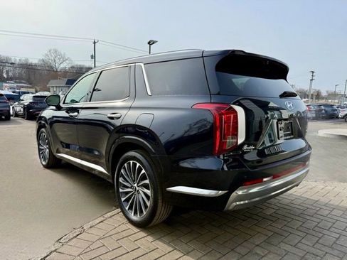 Used 2024 Hyundai Palisade Calligraphy image 8