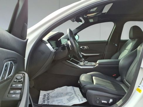 Used 2020 BMW 330i Sedan w/ Convenience Package RWD image 15