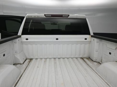 Used 2021 Chevrolet Silverado 1500 Custom image 2