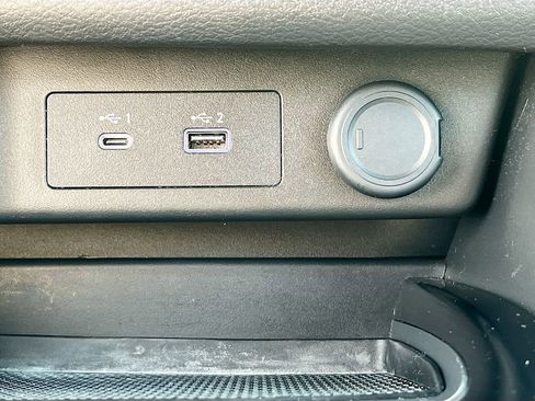 Used 2023 Nissan Rogue SV image 29