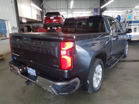 Used 2019 Chevrolet Silverado 1500 LTZ w/ LTZ Premium Package AWD/4WD image 3