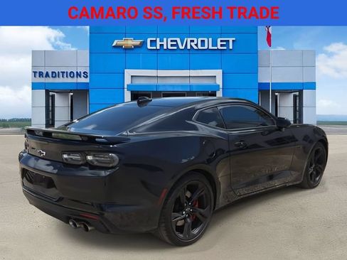 Certified 2024 Chevrolet Camaro SS RWD image 9
