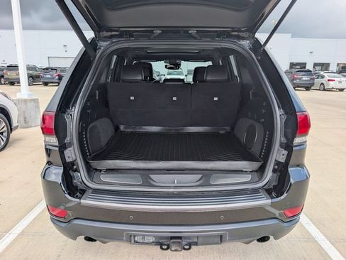 Used 2020 Jeep Grand Cherokee Trailhawk w/ Trailhawk Luxury Group AWD/4WD image 28
