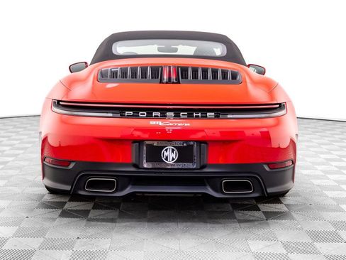 Certified 2025 Porsche 911 Carrera image 10