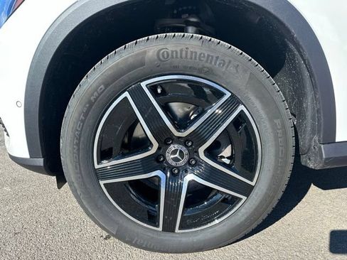 Used 2026 Mercedes-Benz GLC 300 4MATIC image 9