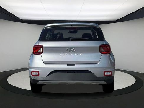 New 2026 Hyundai Venue SE image 8