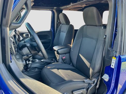Used 2018 Jeep Wrangler Sport AWD/4WD image 19