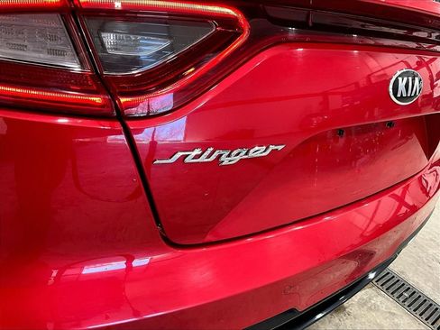 Used 2018 Kia Stinger GT2 AWD/4WD image 9