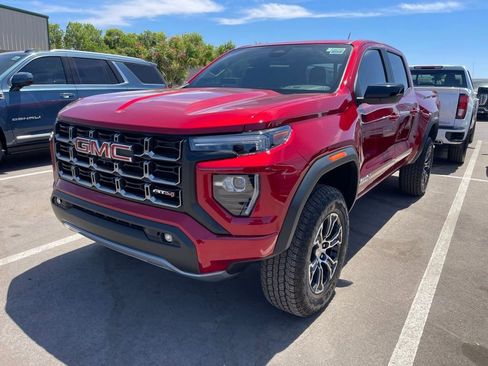 Used 2025 GMC Canyon AT4 AWD/4WD image 1