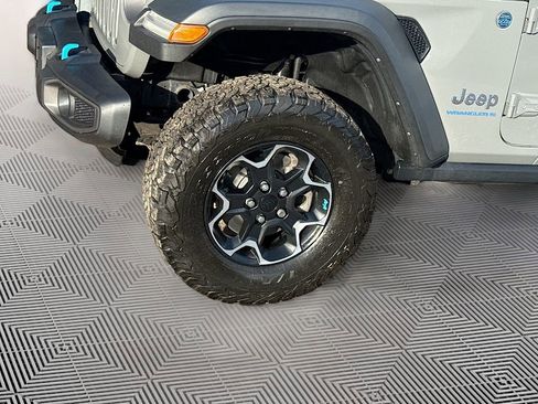 Used 2023 Jeep Wrangler Unlimited Rubicon 4xe w/ Cold Weather Group AWD/4WD image 35