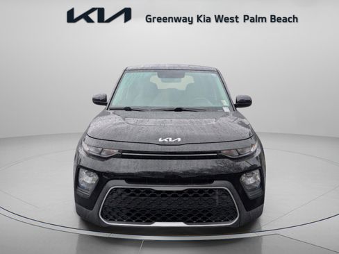 Certified 2022 Kia Soul LX image 3