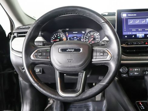 Used 2022 Jeep Compass Latitude image 37