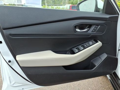 Certified 2023 Honda Accord Touring image 13