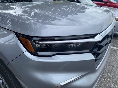 Used 2025 Honda Pilot EX-L image 6