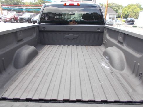 Used 2018 Chevrolet Silverado 1500 LT w/ All Star Edition AWD/4WD image 18