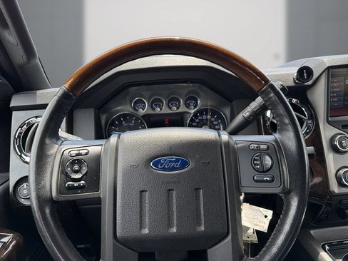 Used 2014 Ford F250 Platinum w/ FX4 Off-Road Package AWD/4WD image 19