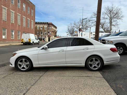 Used 2014 Mercedes-Benz E 350 4MATIC Sedan image 5