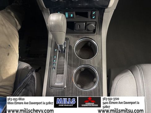 Used 2015 Chevrolet Traverse LT image 24