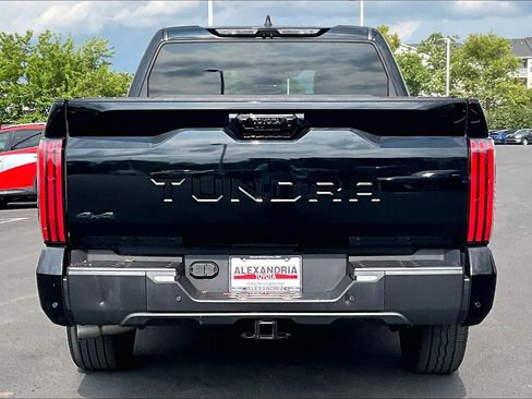 Used 2024 Toyota Tundra Limited AWD/4WD image 4