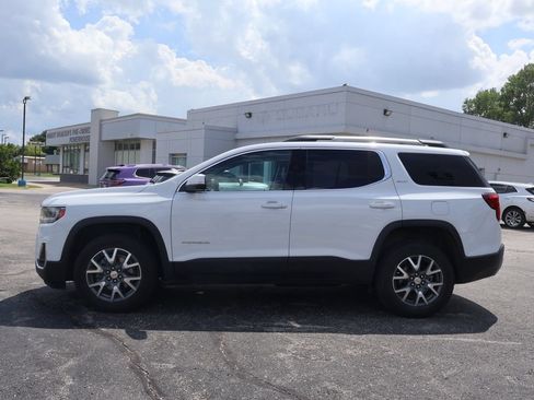 Used 2023 GMC Acadia SLT AWD/4WD image 4