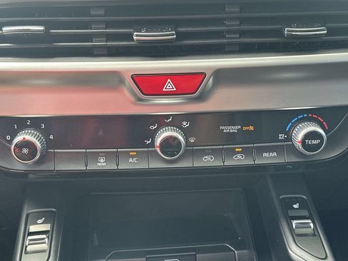 Used 2020 Kia Telluride S w/ S 8 Passenger Seating Package FWD image 29