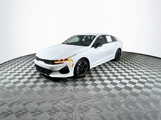 Used 2023 Kia K5 GT-Line w/ GT-Line Premium Package FWD image 4