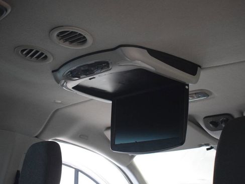 Used 2017 Ford Transit 350 XLT image 58