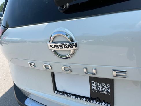 Used 2021 Nissan Rogue SL w/ Premium Package FWD image 40