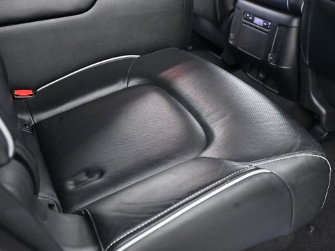 Used 2021 INFINITI QX80 Premium Select w/ All-Season Package AWD/4WD image 27