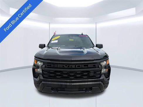 Used 2023 Chevrolet Silverado 1500 Custom RWD image 2